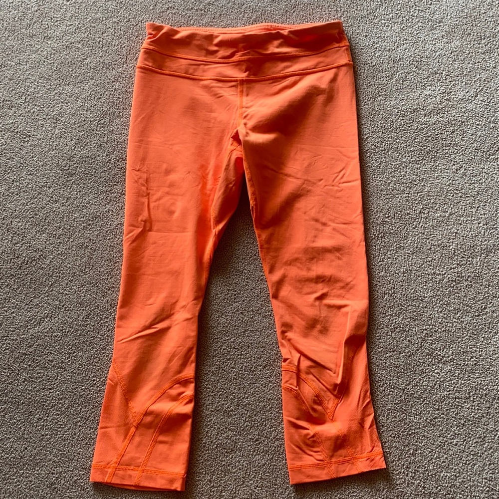 Lulu lemon capri pants